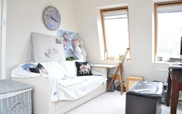 4 Bedroom Home In Battersea