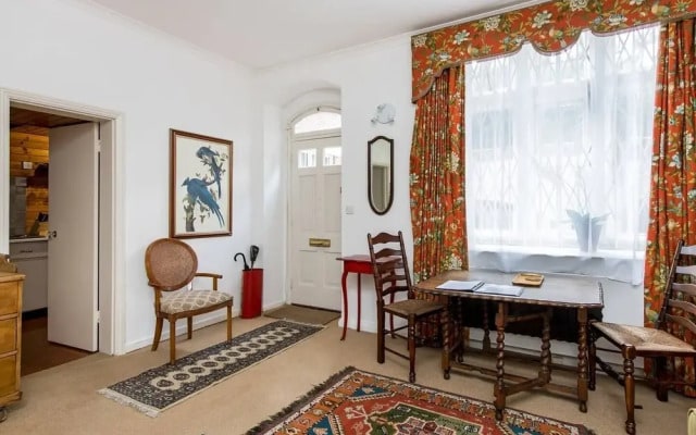 Traditional 1 Bed in Chelsea Near Harrods