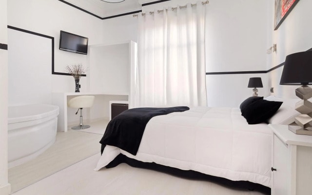 Hostal Gran Via 63 Rooms