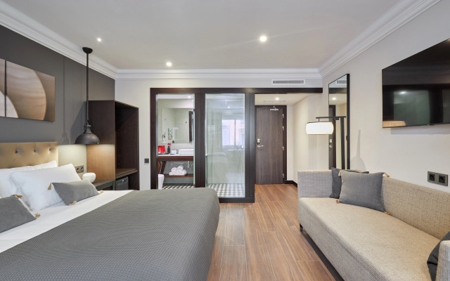 Hotel Cortes Rambla