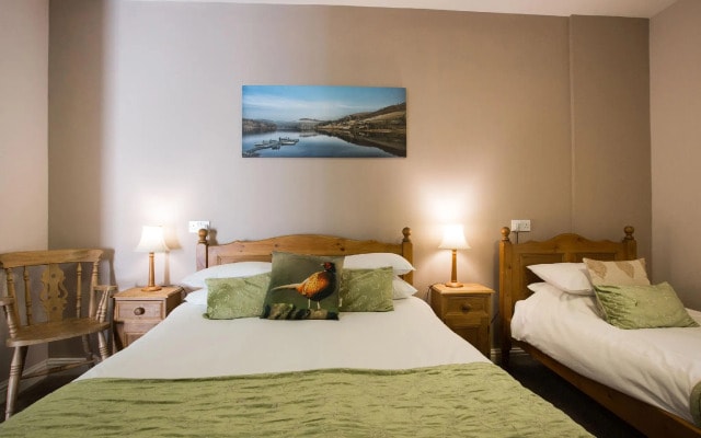 Ladybower Inn