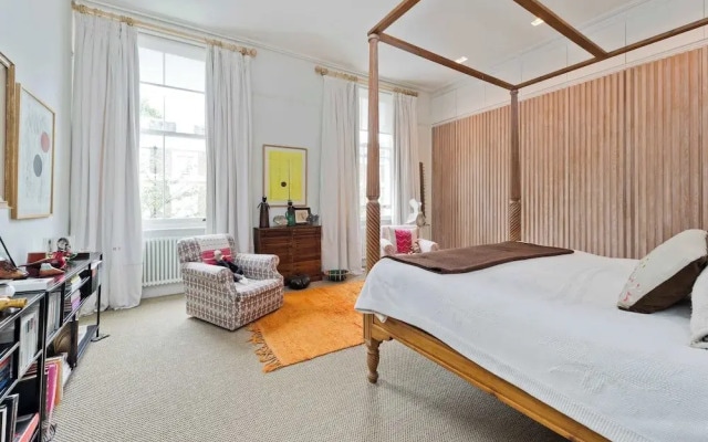 Gorgeous & Grand 5 Bed House, Holland Park
