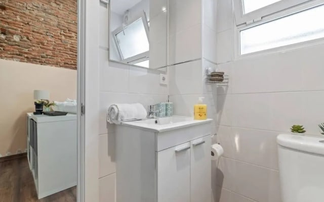 Contemporary Apartment With One-bedroom in Salamanca, Madrid