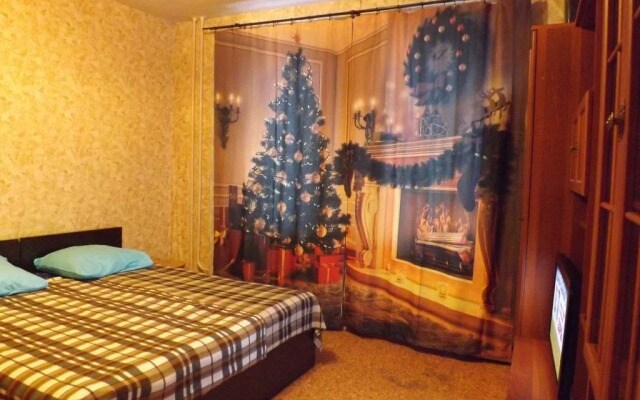 Na Bolshoy Akademicheskoy Apartment