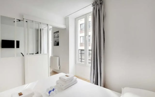 Modern Apartment in Hotel Residence