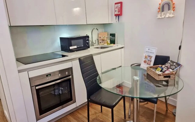 Liverpool Street Apartments