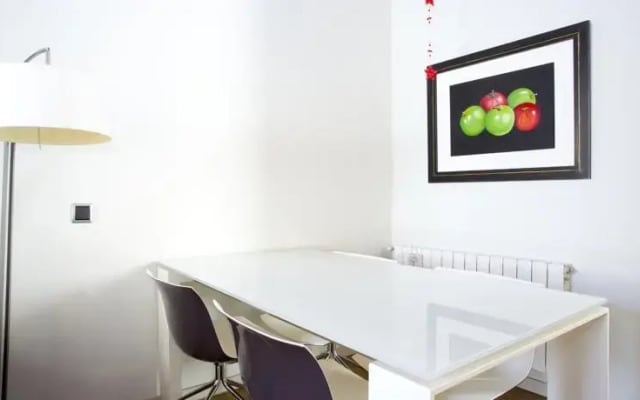 BarcelonaForRent Urban Central Suites
