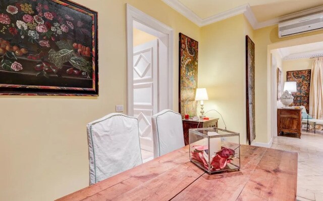 RSH Augustus Luxury Apartment