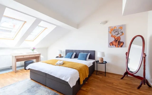 Stylish apartment with terrace in center Prague