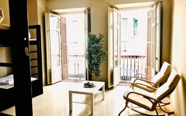 Malaka Room