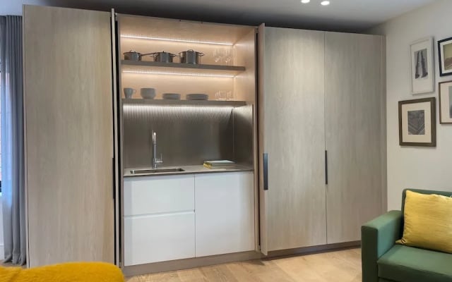 Luxury Suite in Cadogan Square III