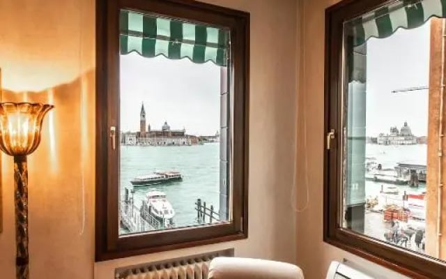 Bacino San Marco Exclusive View R&R