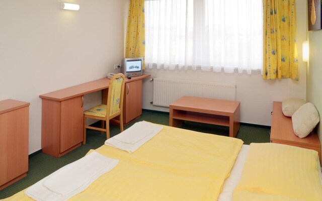 Hotel Imos