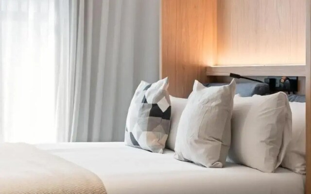 Dobo Madrid Moncayo