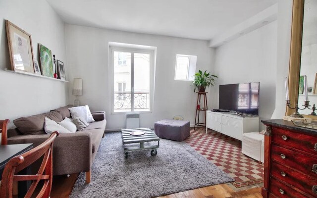 Apartment full of lights - Ternes