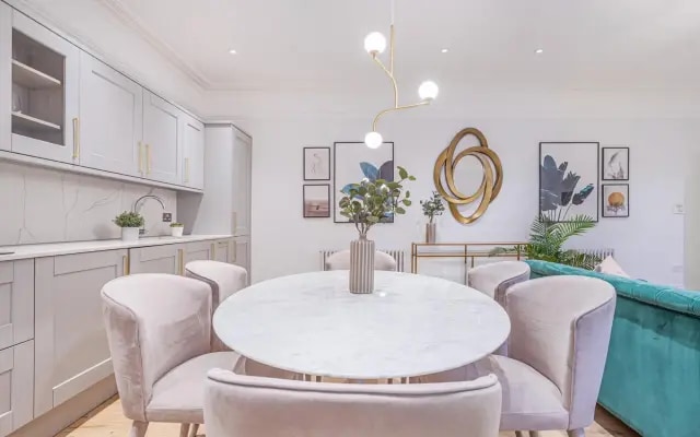 Royal Kensington - Standard 3 bed