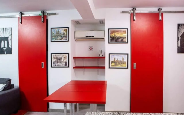 Cosy 2 Bed in Madrid with Easy Airport Access