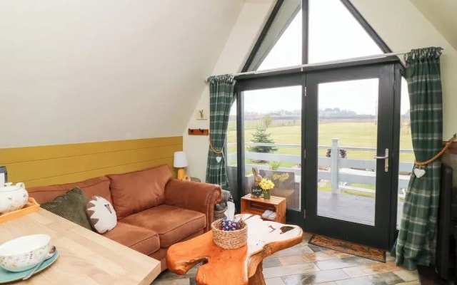 Buttercup Lodge