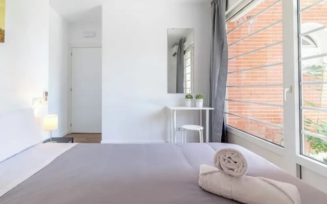AYZ Joaquín Pol - Auto check-in property