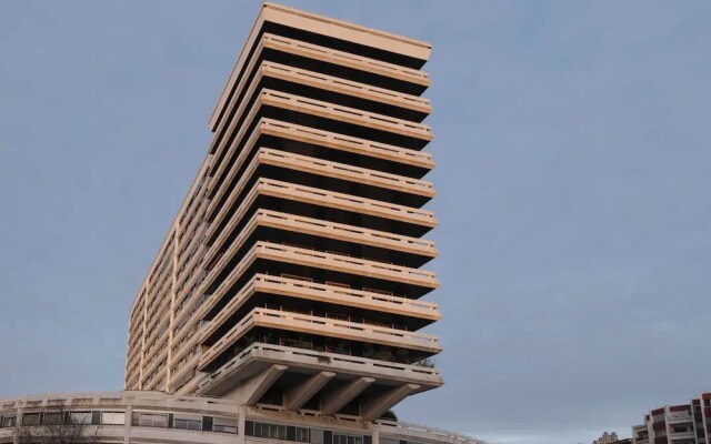 Paris Expo 2 Residence