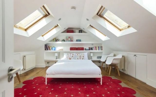 The Clapham Crib