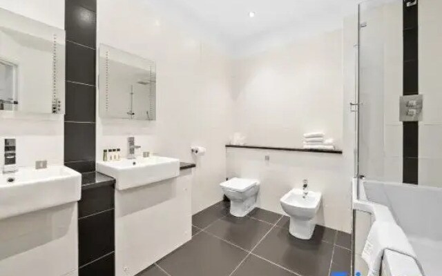 Apartment 2, 48 Bishopsgate by City Living London