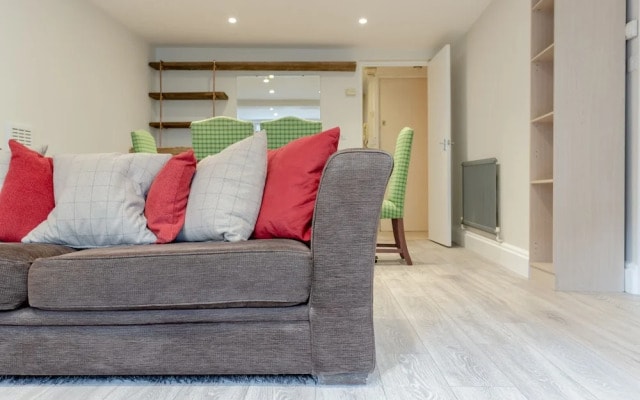 2 Bedroom Brixton Flat