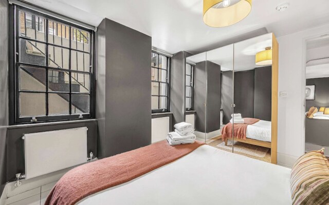 City Ember Fitzrovia by Frankie