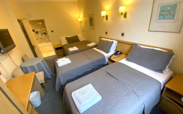 Brompton Hotel
