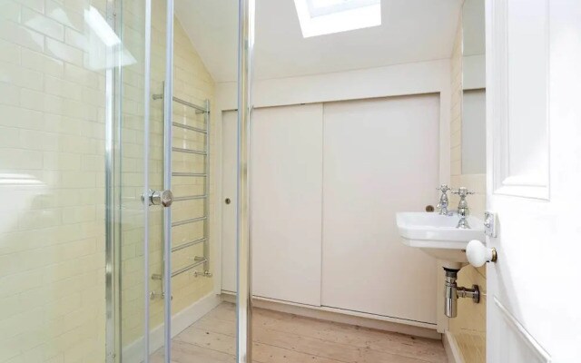 Veeve - Highgate Retreat