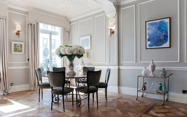 Luxury on the Strand