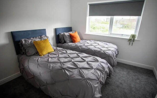 3 bed Apartment in Huddersfield