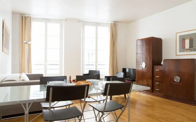 Saint Michel - Cluny Area Apartment