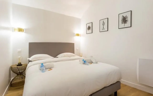 Elegant Apartment - 2bd/6p - Hotel de Ville