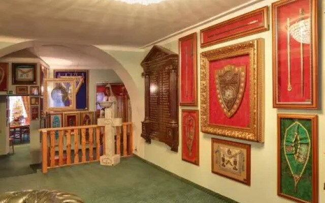 Pension Masonic House