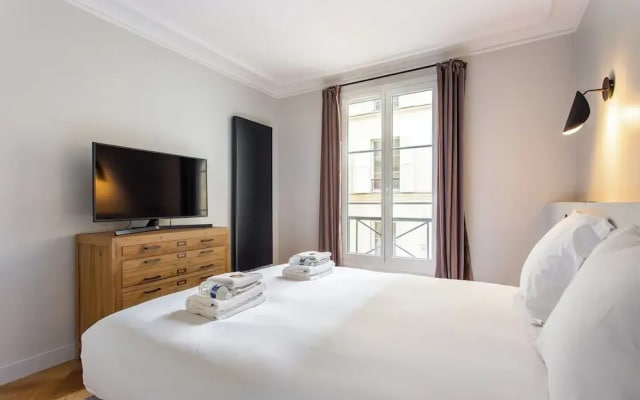 Magnificent Apartment - 3br/ 8P - Europe