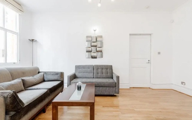 Earls Court Road Apartments