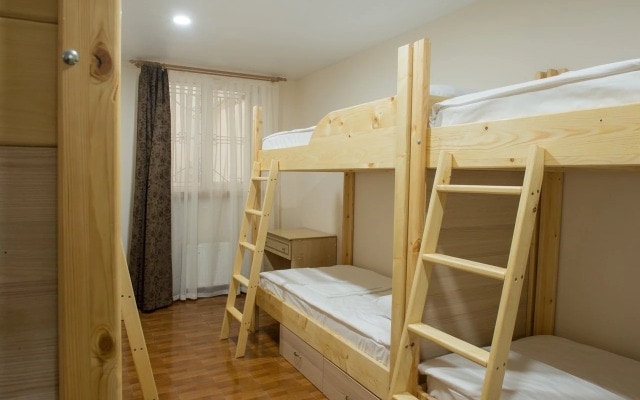Hostel S-Hotel