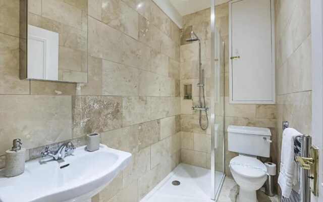 2Bed Apartment in Camden