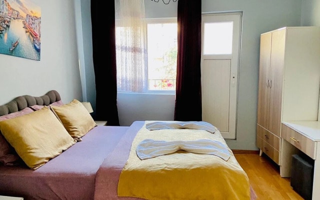 Royal Taksim Apart