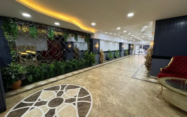 Trio Palace