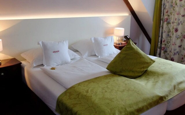 Hotel Exquisit