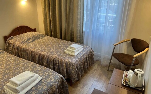 Persikovy Zamok Private House