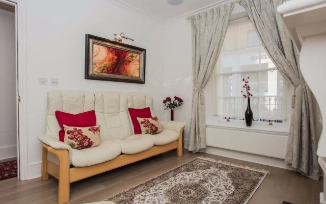 Stunning & Modern 3Bed House in Victoria