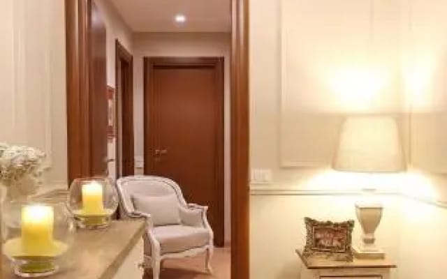 Via della Vite 2nd Floor Apartment