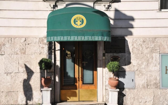 hotelImage