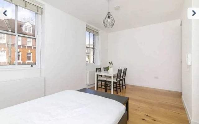 Contemporary Studio Near Spitalfields Market
