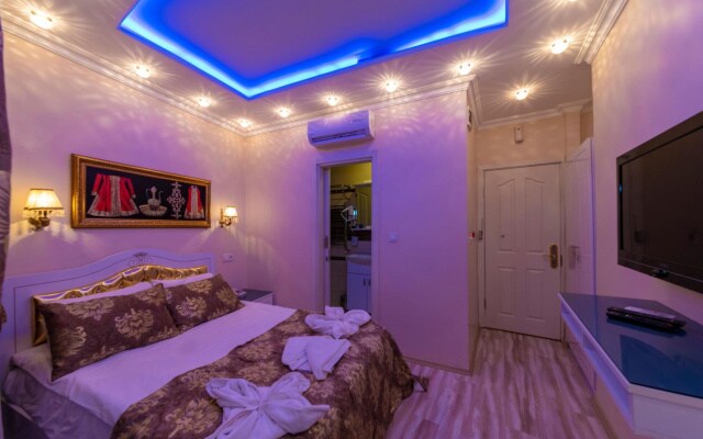 Charm Hotel