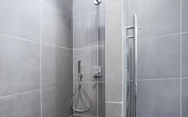 Luxury 2BDR Le Marais I by Livinparis
