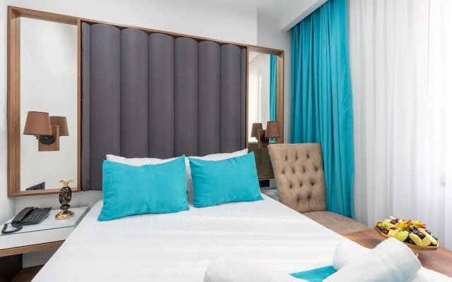 WP White Palace Hotel
